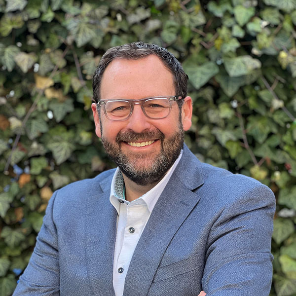 Headshot-GaryKen-Sq-v1-600x600-1